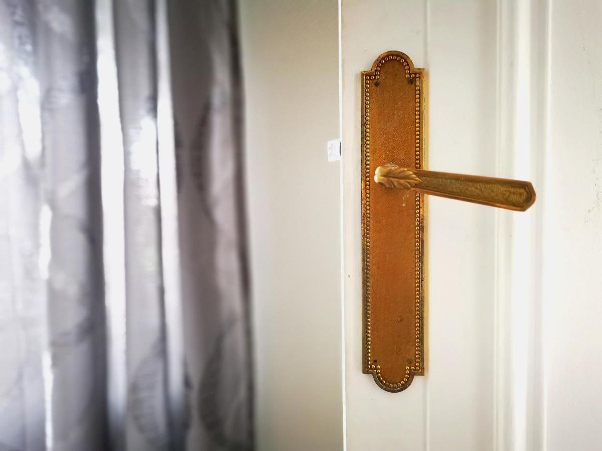 Chambres D'Hotes La Maison Blanche Saint-Junien Ngoại thất bức ảnh